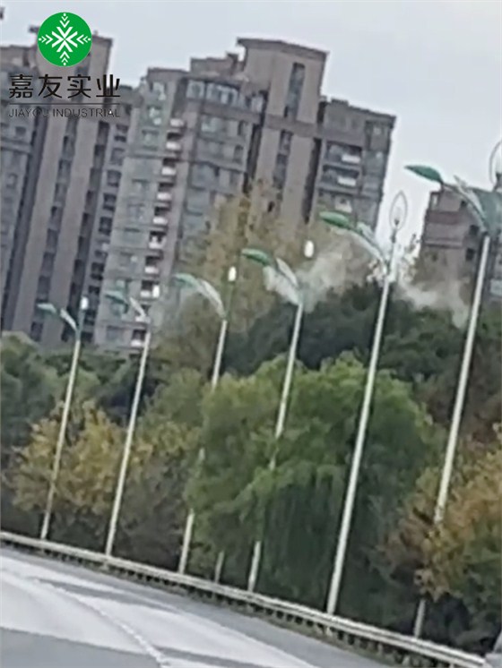 路灯杆喷雾降尘系统 (2)